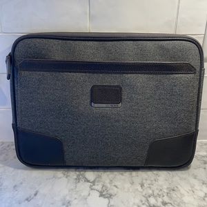 Tumi Medium Laptop Cover